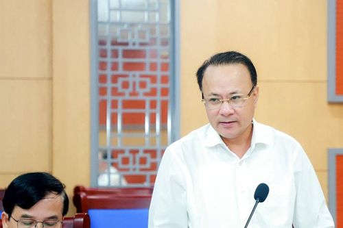 Phó Chủ tịch Thường trực HĐND tỉnh Nghệ An đề nghị tháo gỡ vướng mắc khi áp dụng hợp đồng lao động theo Nghị định 111