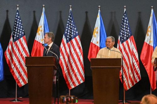 Mỹ và Philippines gấp rút củng cố quan hệ trước khi ông Trump nhậm chức