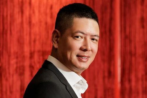 Siêu mẫu Bình Minh tái xuất