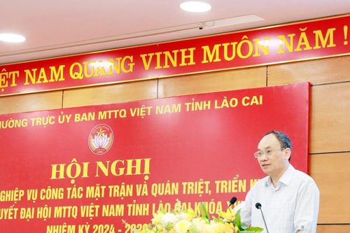 Hơn 200 đại biểu được tập huấn nghiệp vụ công tác Mặt trận