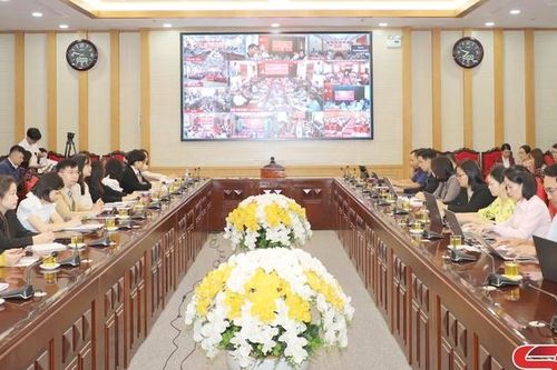Đổi mới, nâng cao hiệu quả công tác khen thưởng