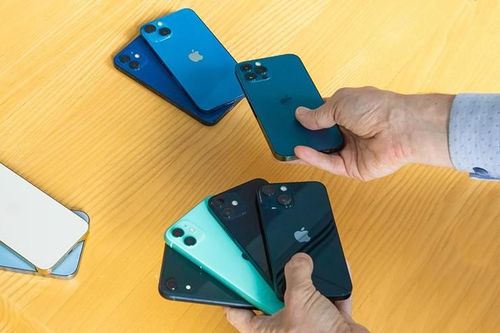 Hai mẫu iPhone mới 100% ở tình trạng 'fullbox' giá đang chạm đáy