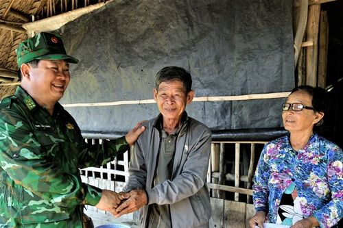 Bộ đội Biên phòng Kiên Giang và người dân đoàn kết bảo vệ vững chắc biên giới Tây Nam