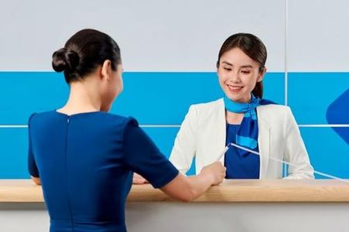 Fitch nâng mức triển vọng tín dụng dài hạn của ACB lên 'tích cực'