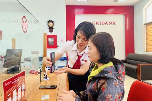 Từ đầu năm 2025 ứng dụng Mobile Banking có được dùng chức năng ghi nhớ mật khẩu không?
