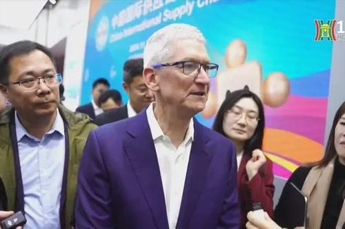 CEO của Apple Tim Cook đến Trung Quốc