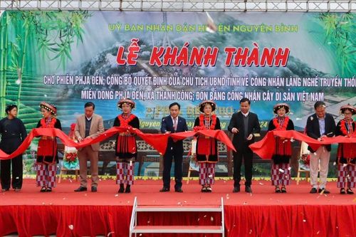 Khánh thành Chợ phiên Phja Đén (Nguyên Bình)
