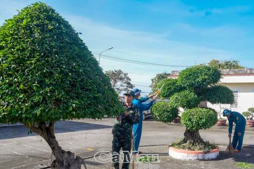 Doanh trại là nhà…
