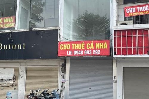 Hà Nội: Hàng loạt mặt bằng kinh doanh trên 'đất vàng' đóng cửa, treo biển cho thuê