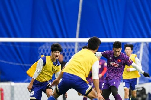 Tiến Linh, Quang Hải ghi bàn trong trận đấu với 'quân xanh' tại Hàn Quốc