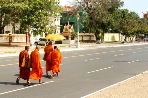 Phát hiện 73 thi thể và 600 cá sấu tại cơ sở thiền định ở Thái Lan