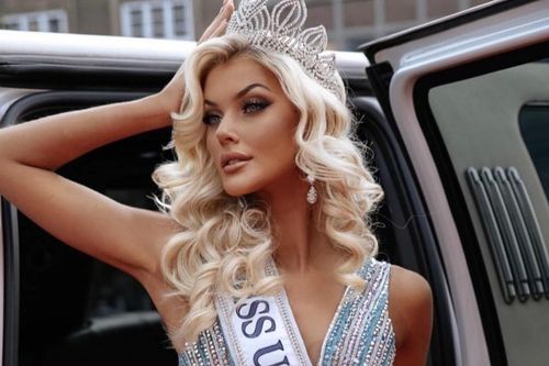 Động thái của Miss Universe khi tân Hoa hậu bị chỉ trích