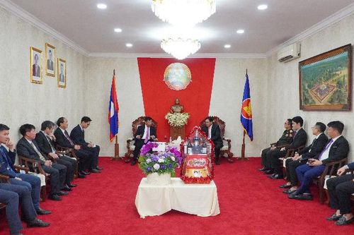 Đại sứ Việt Nam tại Campuchia chúc mừng Quốc khánh Lào