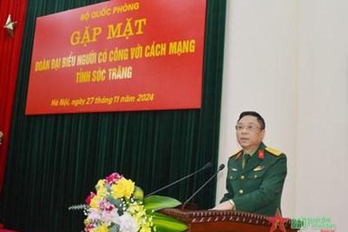 Bộ Quốc phòng gặp mặt đoàn đại biểu người có công tỉnh Sóc Trăng