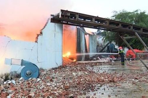 Cháy xưởng bột cá ở Quảng Bình: Nguyên nhân do chập điện