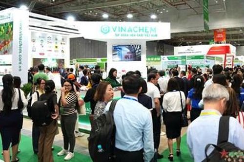 Nền công nghiệp hóa chất chuyển đổi mạnh mẽ