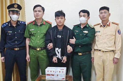 Khởi tố đối tượng vận chuyển 4 kg ma túy đá