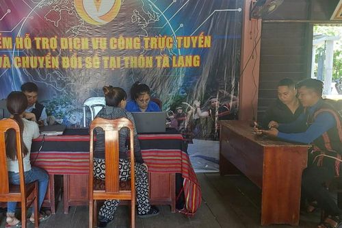 Cánh tay đắc lực triển khai chuyển đổi số