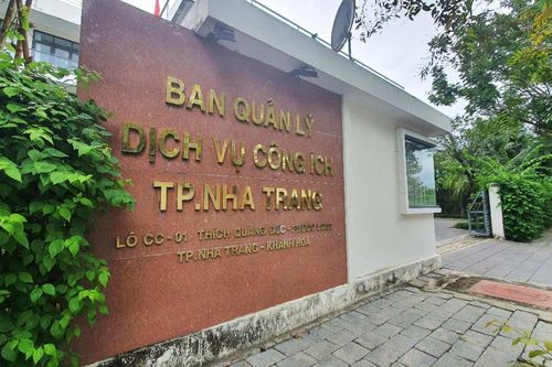 Bắt tạm giam Giám đốc Ban Quản lý Dịch vụ Công ích TP Nha Trang về hành vi: 'Vi phạm quy định về đấu thầu gây hậu quả nghiêm trọng', 'Nhận hối lộ'