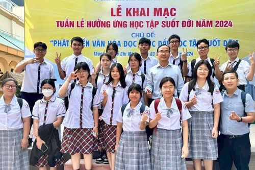 Thầy hiệu trưởng viết thư ngỏ động viên, khích lệ tinh thần học sinh