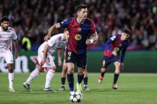 Lewandowski rực sáng, Barca vươn lên đứng nhì bảng xếp hạng Champions League