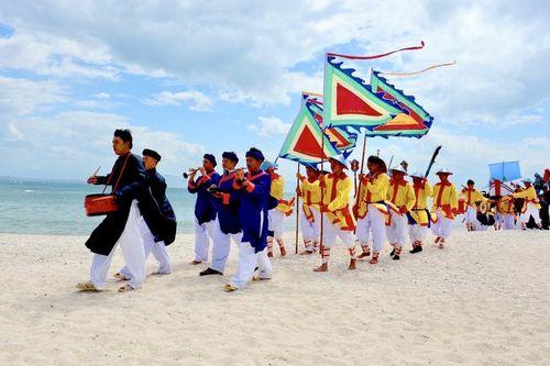 Khánh Hòa đề nghị đưa 'Tri thức khai thác, chế biến yến sào' vào danh mục Di sản văn hóa quốc gia