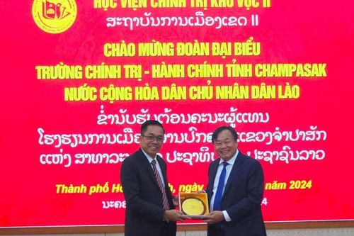 Học viện Chính trị khu vực II tiếp đón và làm việc với đoàn đại biểu Trường Chính trị - Hành chính tỉnh Champasak, Lào