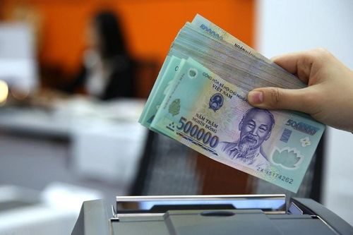 Tin tức kinh tế ngày 27/11: 82% doanh nghiệp Việt Nam dự kiến tăng lương trong năm 2025