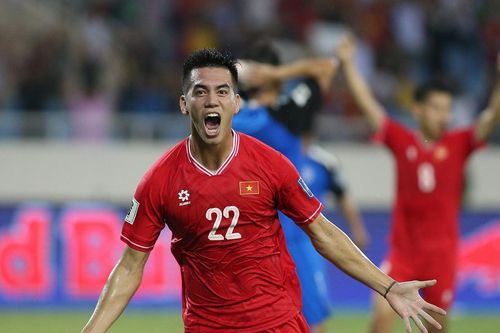 Tuyển Việt Nam: Tiến Linh là điểm tựa, nhưng vẫn chờ tài ông Kim Sang Sik
