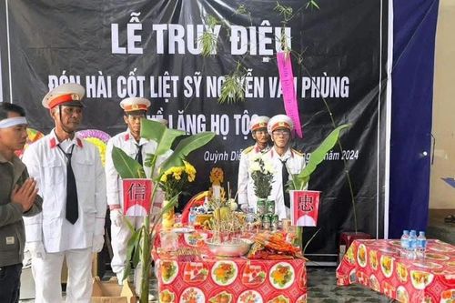 Đón nhận và an táng hài cốt liệt sĩ về đất mẹ Quỳnh Lưu