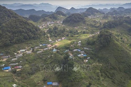 Những hạt nhân đoàn kết trên vùng cao