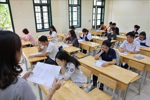 Hà Nội chỉ đạo tổ chức các kỳ thi, tuyển sinh năm 2025 giảm áp lực, giảm chi phí
