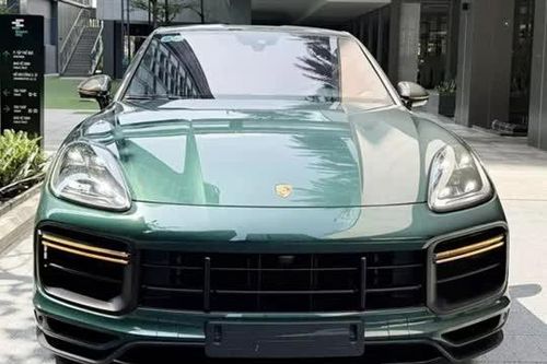 Porsche Cayenne Turbo GT 2022 lướt đầu tiên lên sàn xe cũ sau 2 năm sử dụng tại Việt Nam