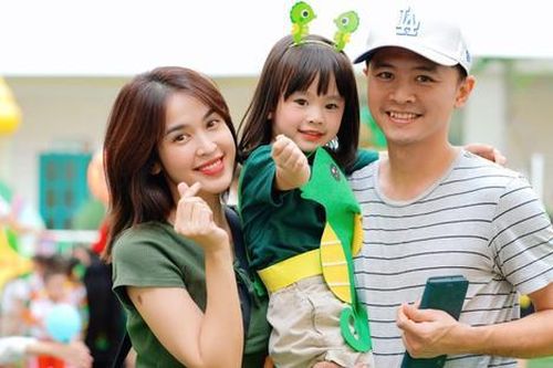 Diễn viên Văn Anh: 'Tôi thấy may mắn vì tìm được người bạn đời đồng cảm, thấu hiểu như Tú Vi'
