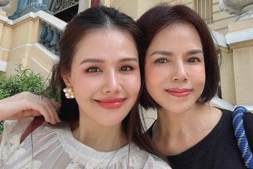 Phanh Lee hiếm hoi cho mẹ ruột lên sóng, nhan sắc gây chú ý