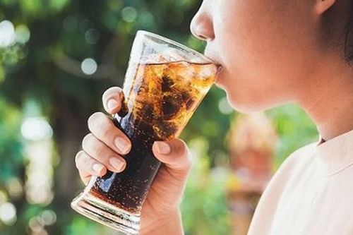 Đồ uống có đường: Từ chính sách đến bàn ăn gia đình
