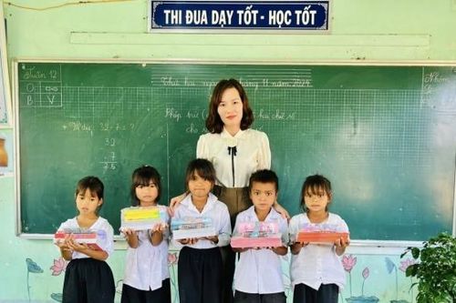 Gia Lai: Chuyện về cô giáo trẻ và hành trình gieo chữ ở vùng cao