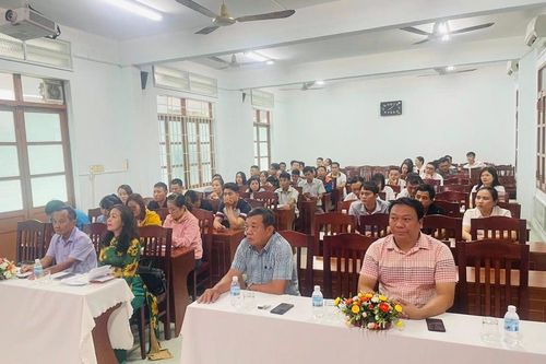 Đảng ủy Khối Doanh nghiệp tỉnh: Bồi dưỡng nhận thức về Đảng cho 60 quần chúng ưu tú