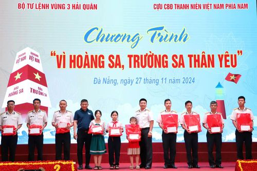 Chương trình 'Vì Hoàng Sa – Trường Sa thân yêu' tại Vùng 3 Hải quân
