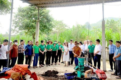 Nông dân chung tay bảo vệ môi trường