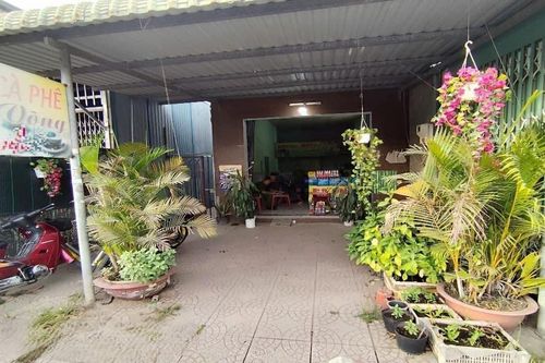 Đồng Nai: Bất ngờ sau những tấm biển 'cắt tóc', 'cà phê'