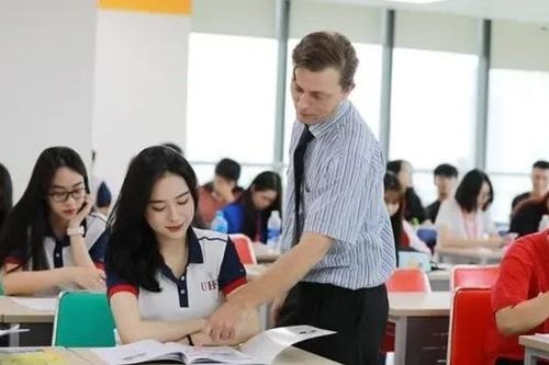 Đưa tiếng Anh trở thành phương tiện giảng dạy
