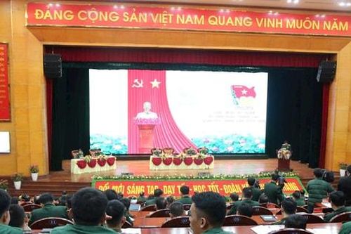 Tiếp tục xây dựng Quân đội vững mạnh về chính trị
