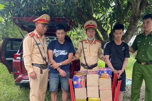 Đắk Nông:Bắt 3 đối tượng tàng trữ, buôn bán hàng cấm và tàng trữ trái phép chất ma túy