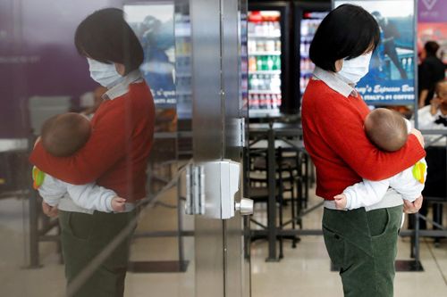 Bên trong thế giới ngầm của ngành đẻ thuê ở Trung Quốc