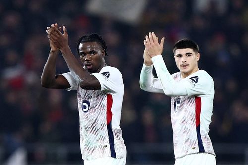 Đội bóng Pháp khiến PSG phải xấu hổ