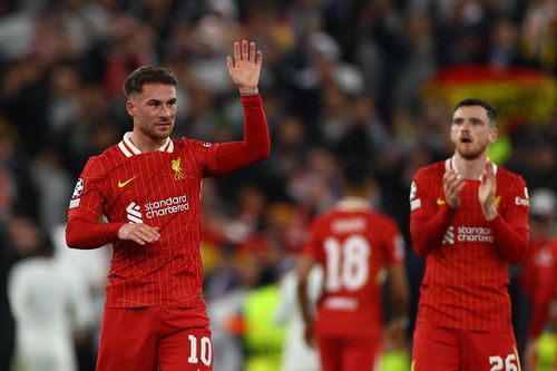 Đội đầu tiên vào vòng knock-out Champions League