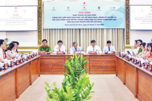 Tìm giải pháp cấp giấy tờ tùy thân cho trẻ có hoàn cảnh khó khăn