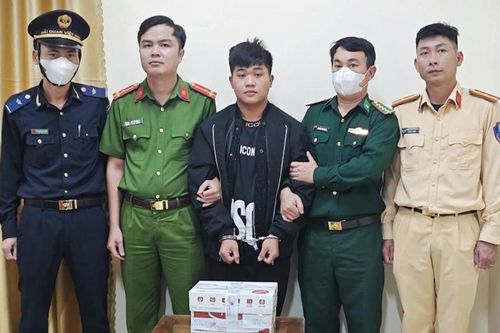 Cửu vạn sa lưới cùng 4kg ma túy 'đá'