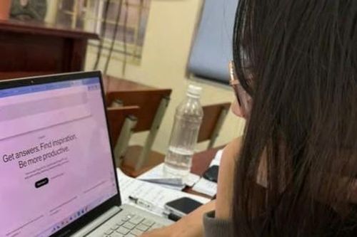 Người trẻ trong kỷ nguyên AI: Chuyển mình hay bị bỏ lại phía sau?